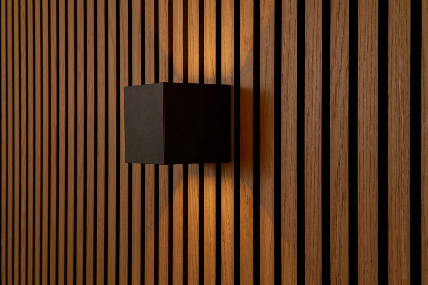 ter Hürne SilentDesign LivingWall Wandleuchte 'Eirik Cube'