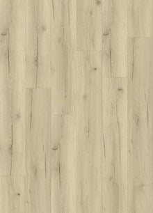 Helle Holzoberfläche mit natürlicher Maserung und dezenten Knoten, mehrere nebeneinander liegende Dielenstreifen sichtbar.