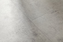 Klickvinyl Steinoptik Concrete Cloud inkl. Trittschalldämmung